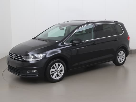 Volkswagen Touran tsi highline 150 AT Petrol Automatic 2023 - 10,296 km