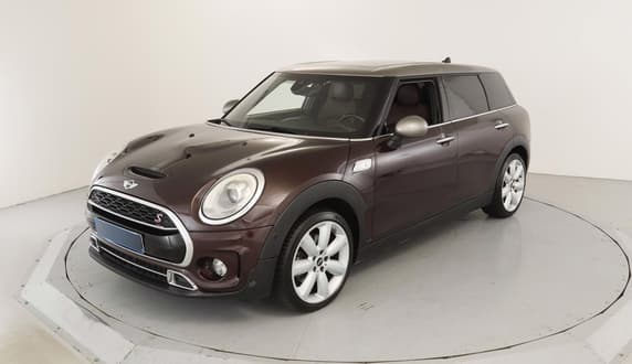 Mini Mini Clubman (F54) finition red hot chili a 190 AT Diesel Auto. 2017 - 80 505 km