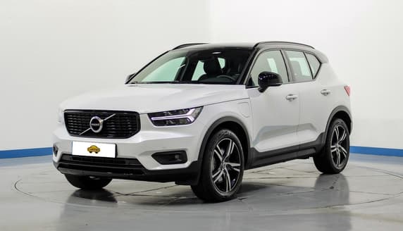 Volvo Xc40 r-design 262 AT Hybride essence rechargeable Auto. 2021 - 68 746 km