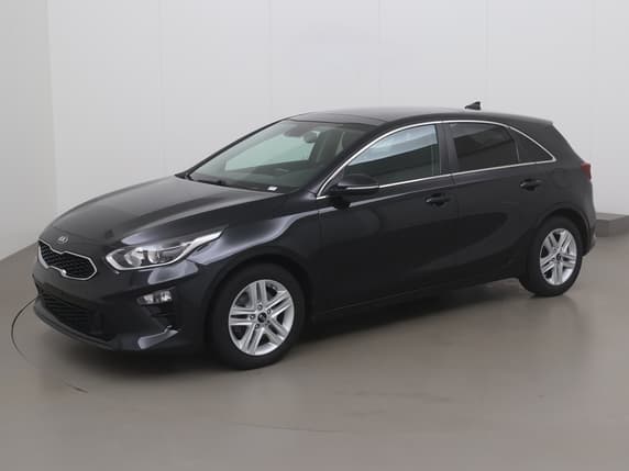 Kia Ceed ceed 1.4 t-gdi more isg dct 140 AT Essence Auto. 2019 - 63 975 km